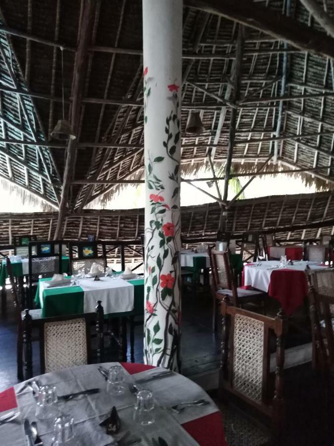 Aquarius Club Hotell Watamu Eksteriør bilde