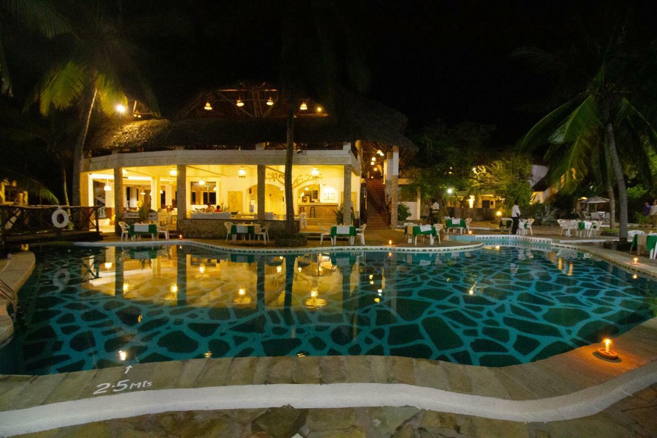 Aquarius Club Hotell Watamu Eksteriør bilde